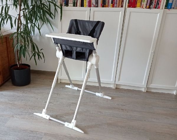 Example of travel baby high Chair